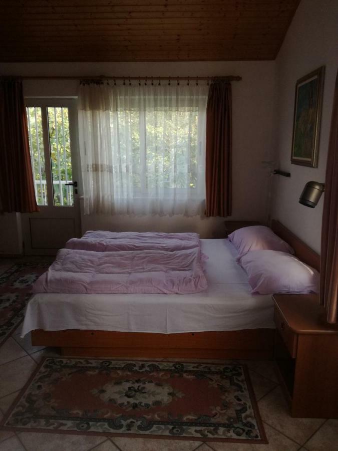 Apartmani Marijana Selce Exterior foto