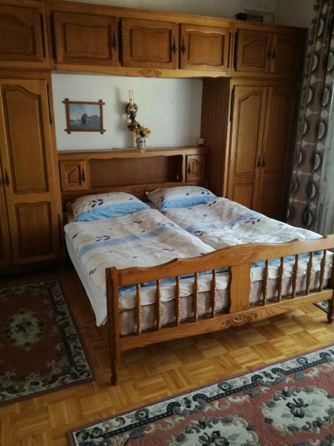 Apartmani Marijana Selce Exterior foto
