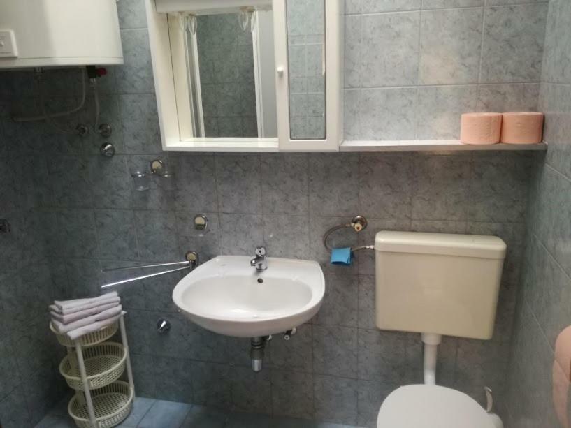 Apartmani Marijana Selce Exterior foto
